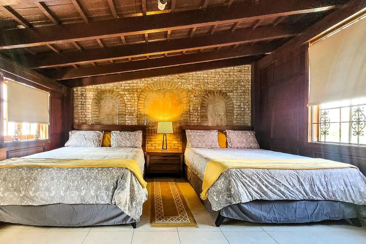 Luxurious San Juan Villa With Pool - Walk To Beach! 0*,  Puerto Rico